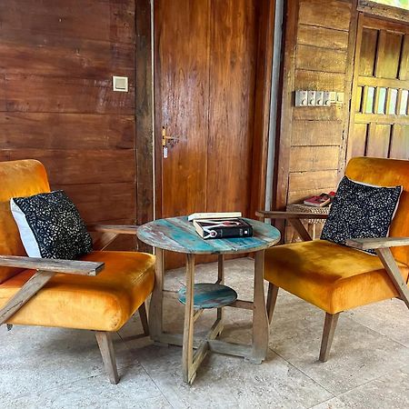 Elegant Villa Casabianca - Tropical Pool & Garden, Near Potato Head Beach Club! Семиняк Екстериор снимка